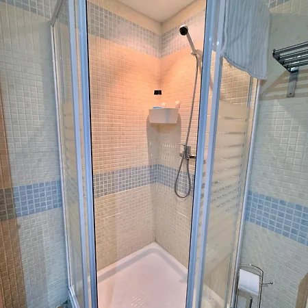 Apartment Decris