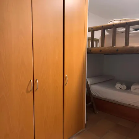 Apartment Decris *