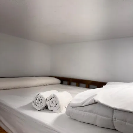 Apartment Decris